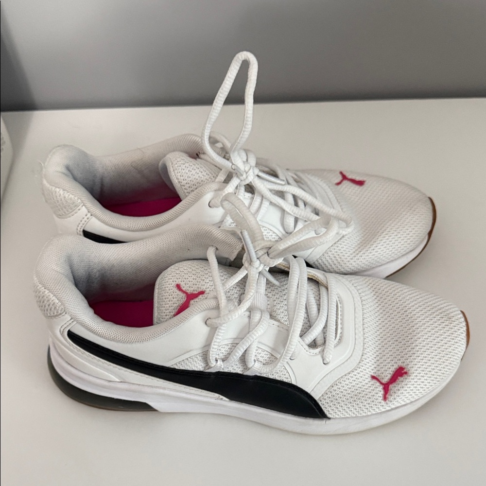 Puma White and Black Athletic Shoes with Pink Accents